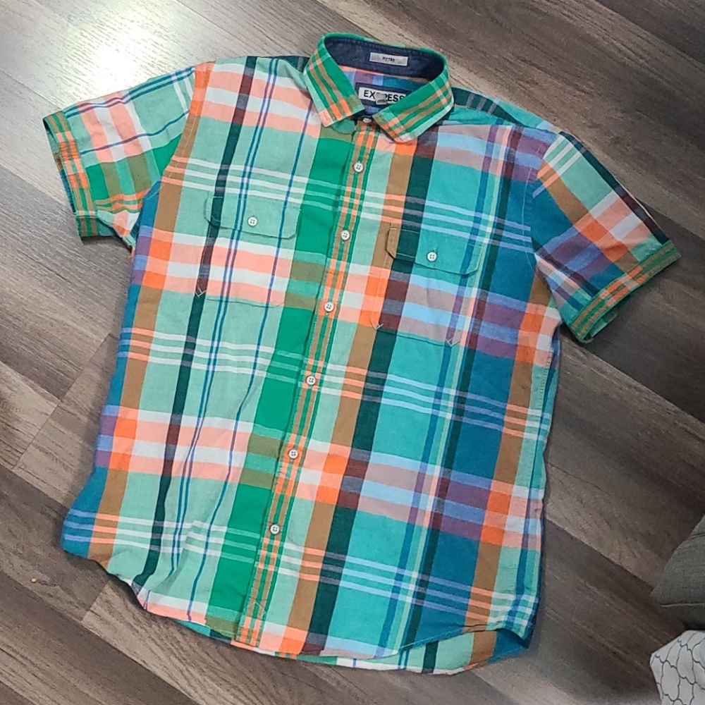 🍂 Fall is here perfect mens shirt 4 the season 🍂